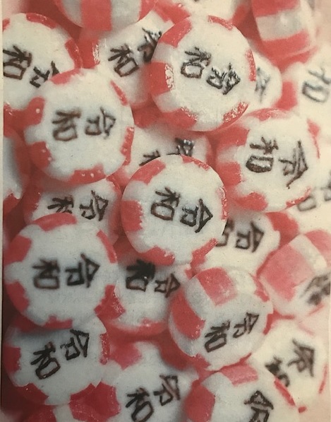 Reiwa feliratú cukorkák édes mámorától bódul az ország